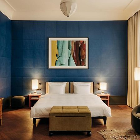 Boutique Hotel Chateau Royal 베를린 외부 사진 A bedroom at the hotel