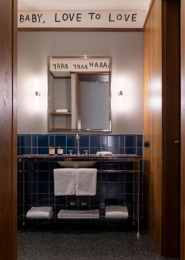 Boutique Hotel Chateau Royal 베를린 외부 사진 Bathroom