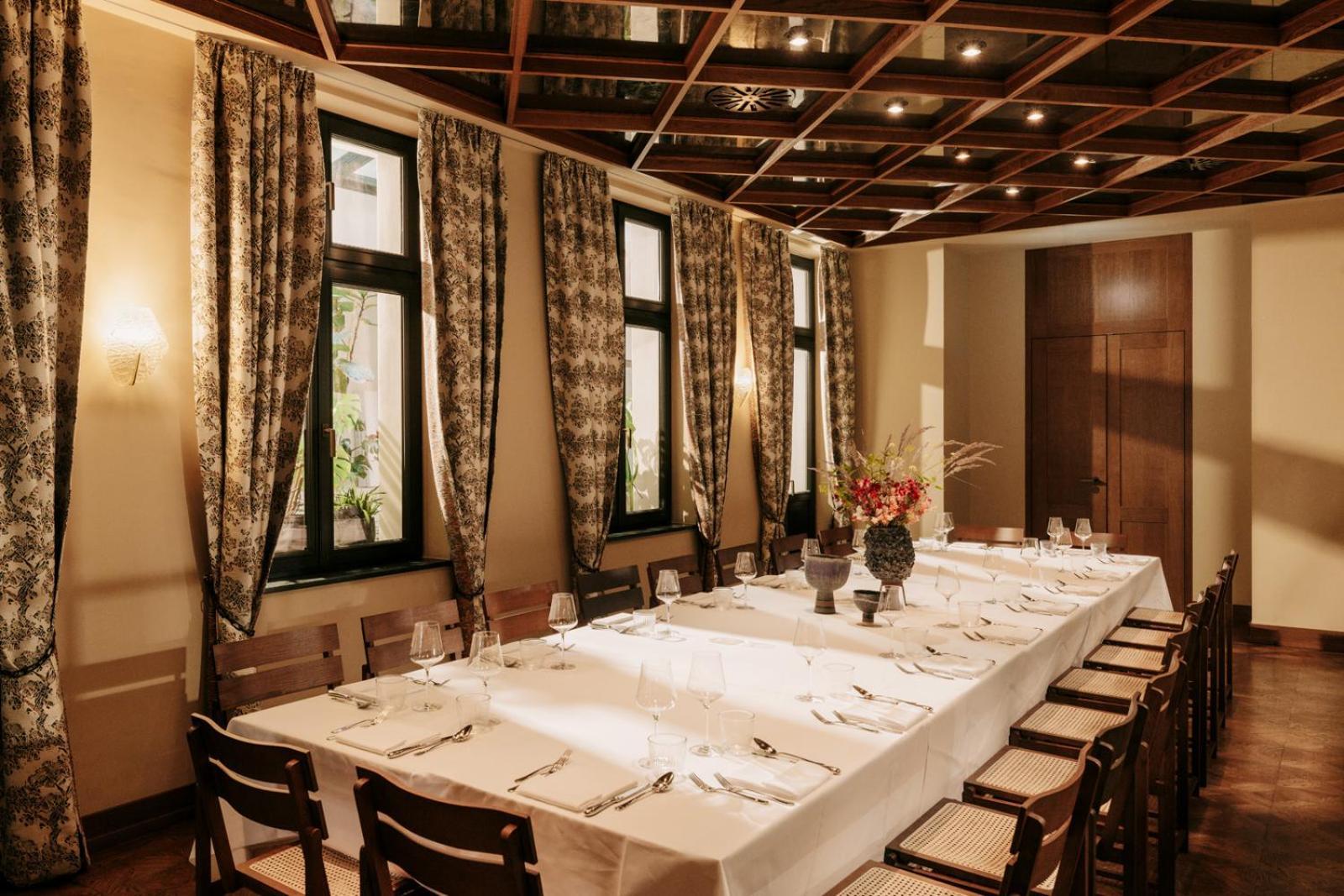 Boutique Hotel Chateau Royal 베를린 외부 사진 The restaurant