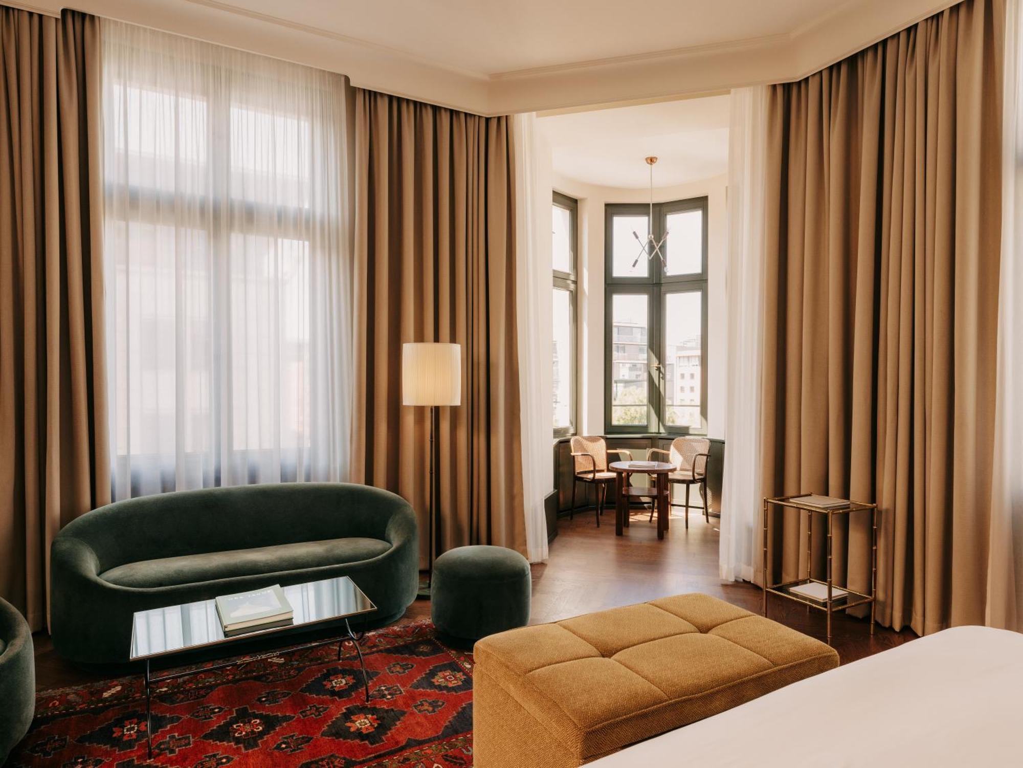 Boutique Hotel Chateau Royal 베를린 외부 사진 A suite at the Hotel Axelmannstein